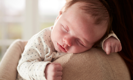 Dein Baby schläft nicht? So kannst du Schlafproblemen vorbeugen