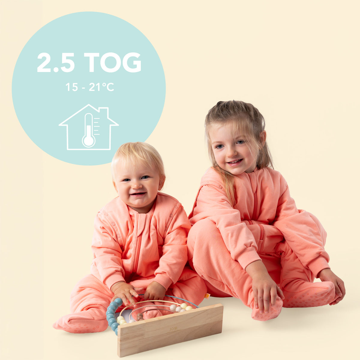 Schlafsack mit Füßen und umklappbaren Bündchen 2.5 TOG_Pfirsich_TOG_1202